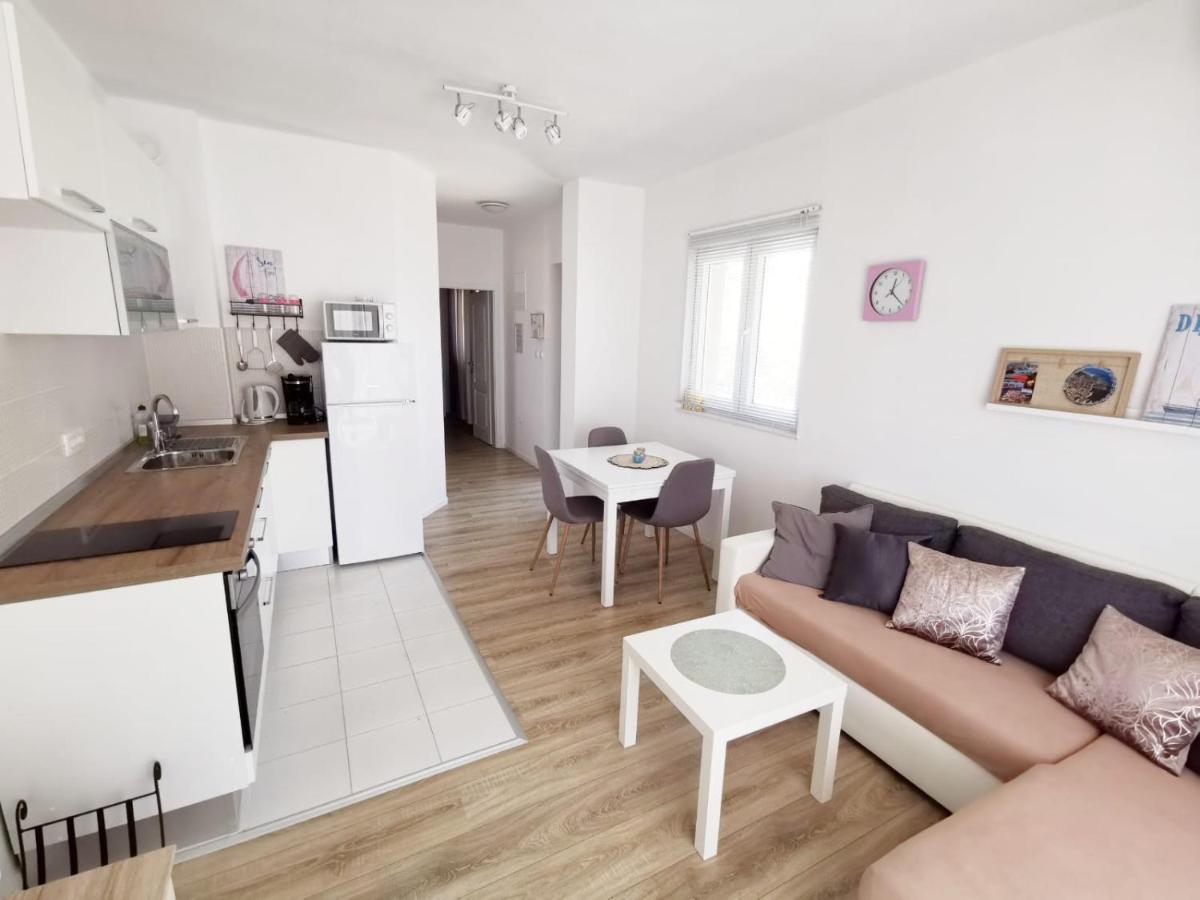 Sea Dream Apartments Бибине Екстериор снимка